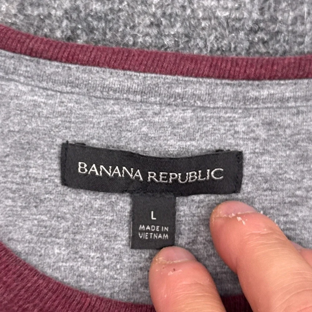 Banana Republic Heavyweight T Shirt Mens Size Large Red Long Sleeve Crew Neck